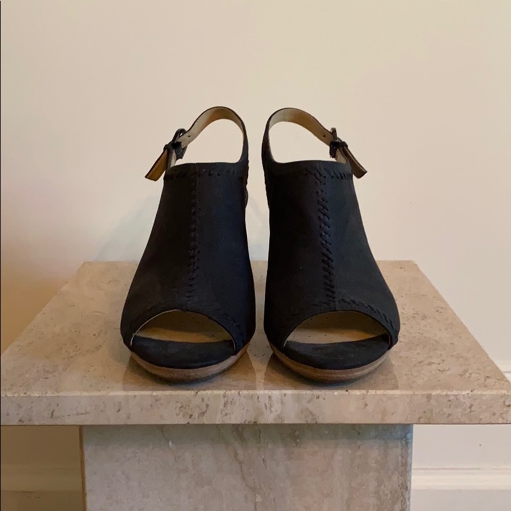 🤩BOGO! Geox Respira stacked heel sandals, size 36